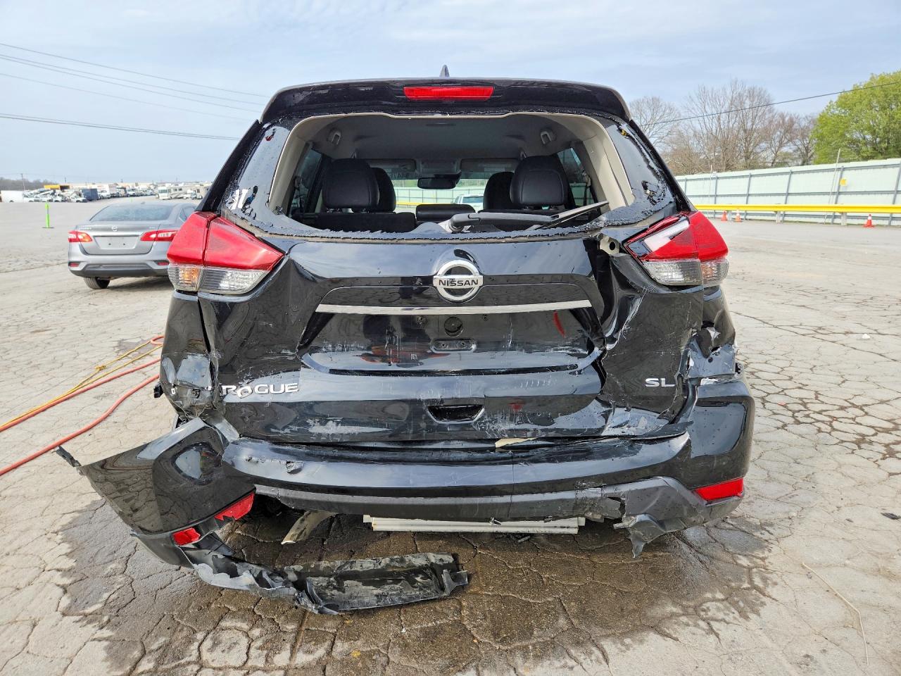 2017 NISSAN ROGUE SL photo 11