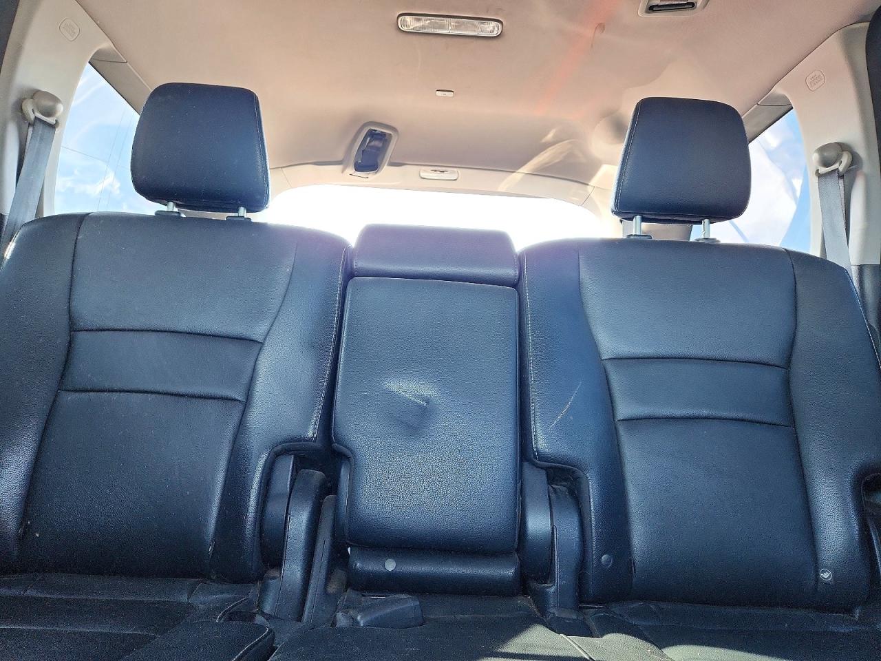 2016 HONDA PILOT EXL photo 19