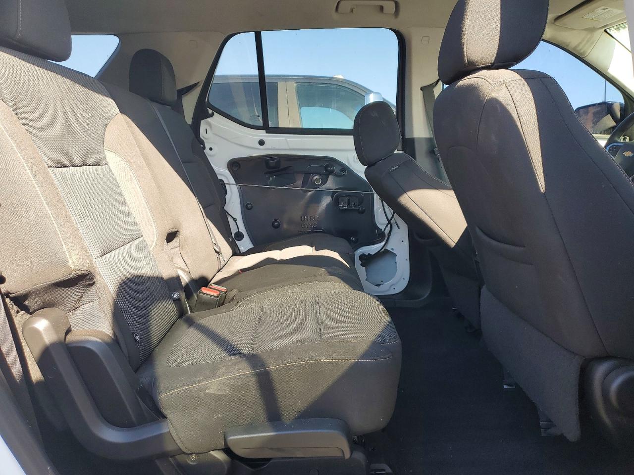 2020 CHEVROLET TRAVERSE LS photo 19