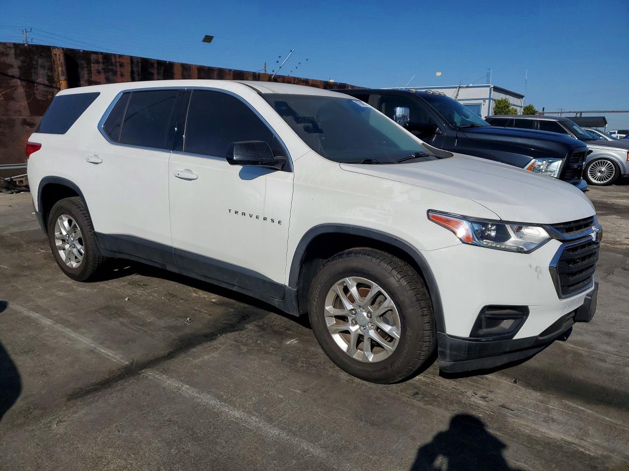 2020 CHEVROLET TRAVERSE LS photo 7