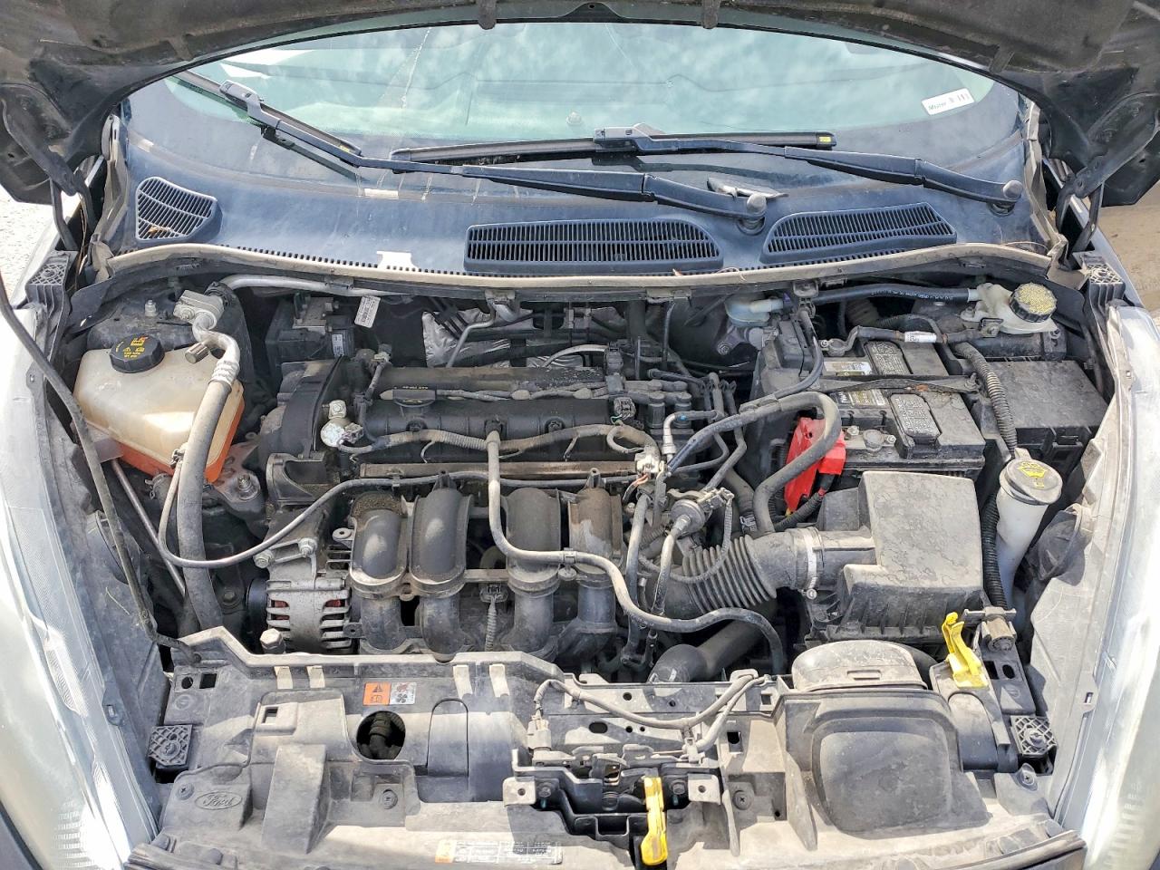 2015 FORD FIESTA SE photo 21