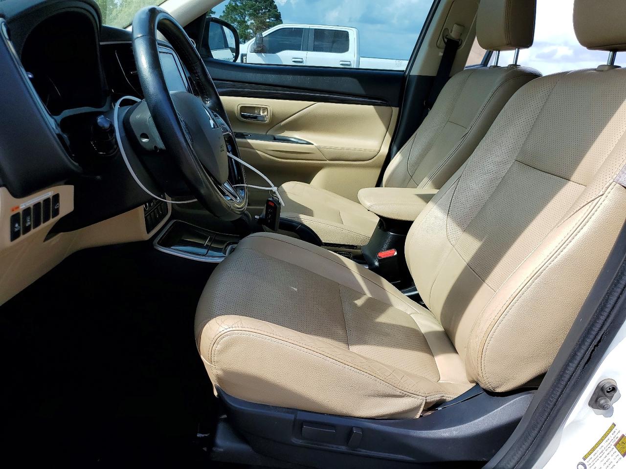 2018 MITSUBISHI OUTLANDER SE photo 19