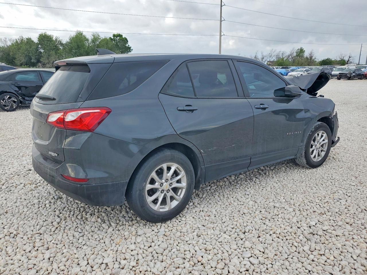 2020 CHEVROLET EQUINOX LS photo 3