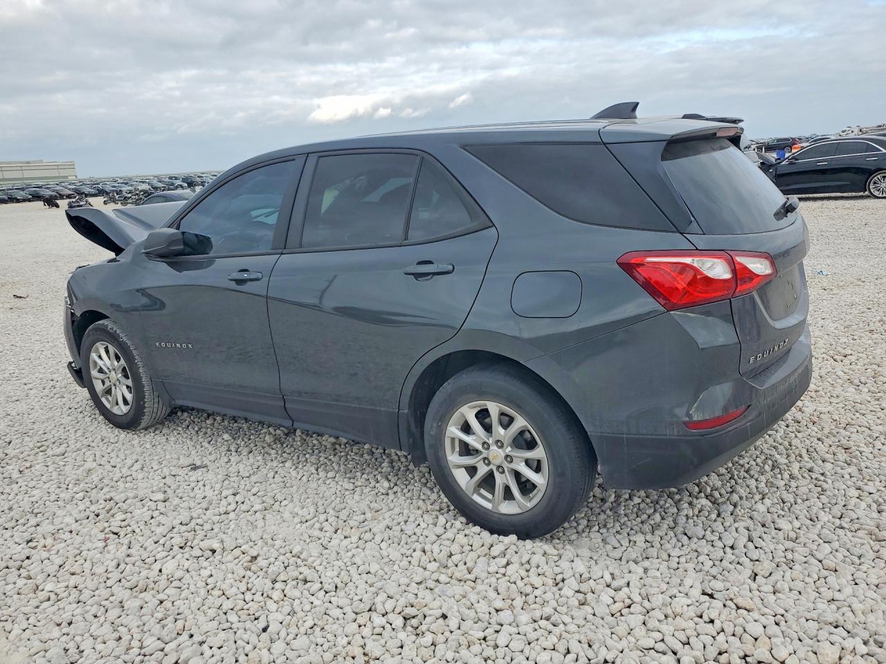 2020 CHEVROLET EQUINOX LS photo 2