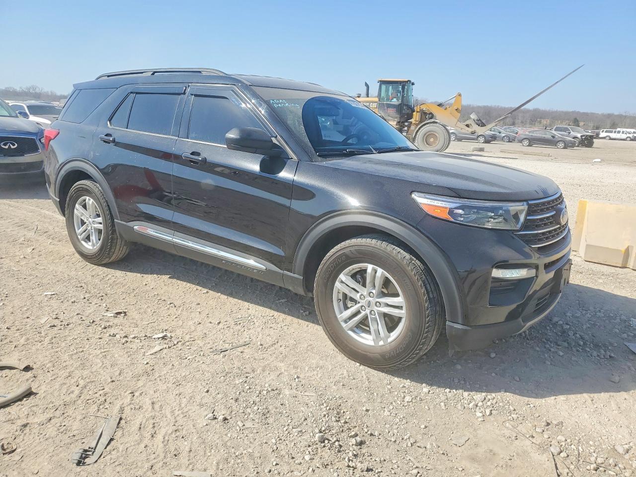2023 FORD EXPLORER XLT photo 7