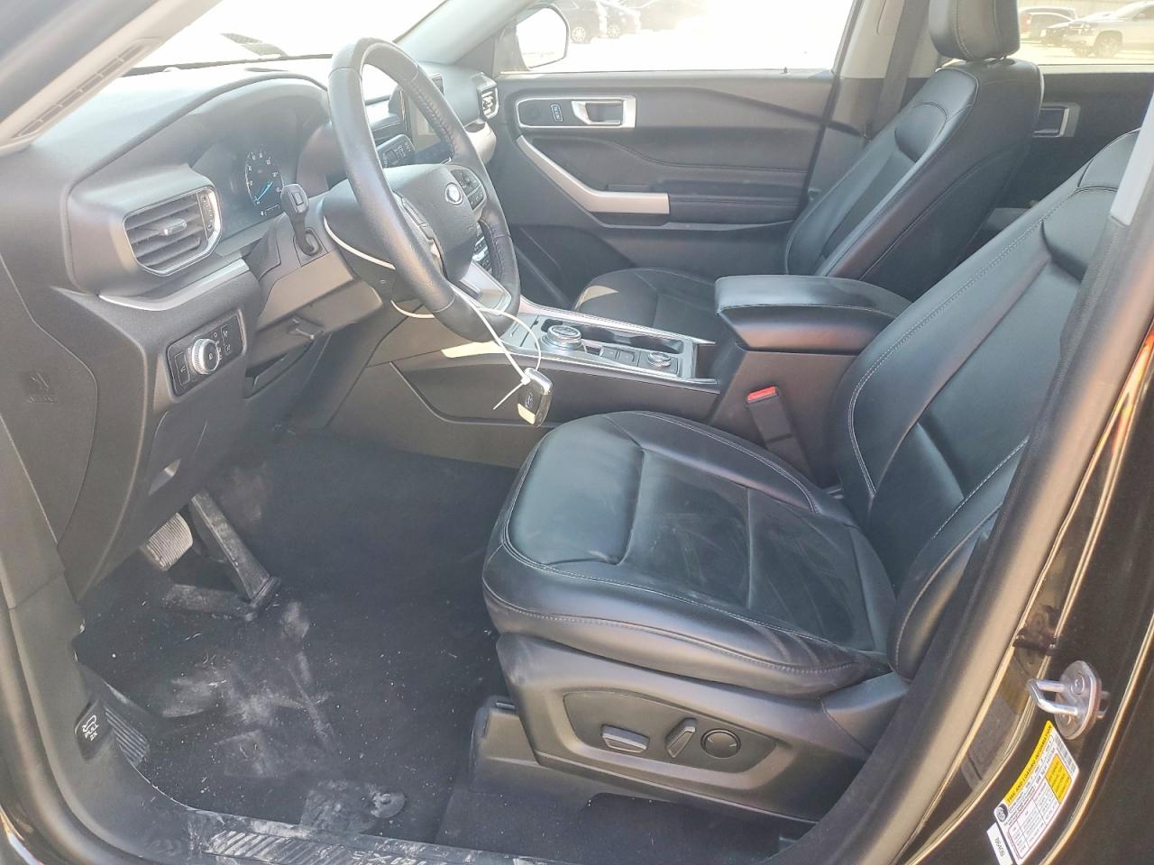 2023 FORD EXPLORER XLT photo 13