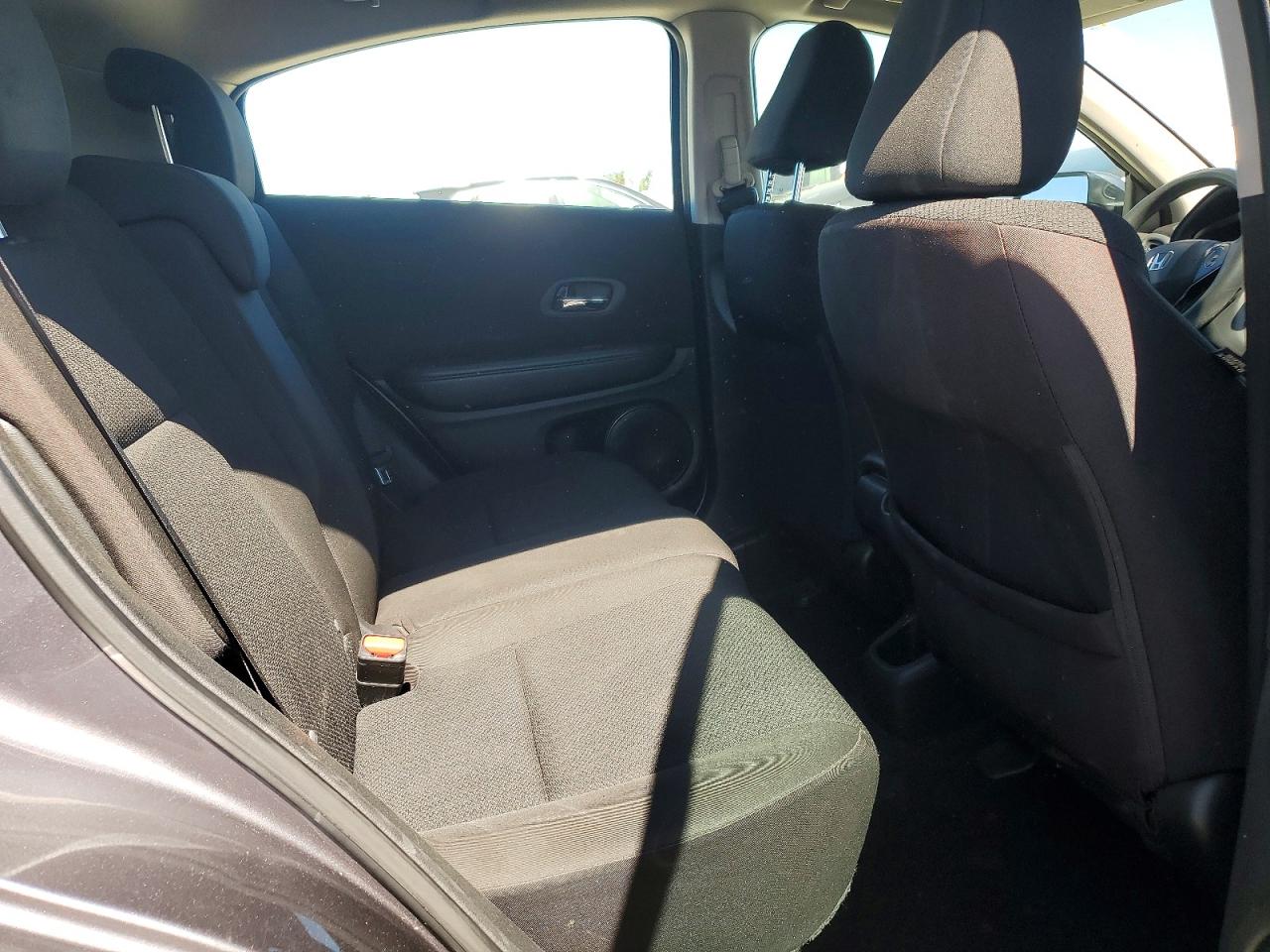 2016 HONDA HR-V LX photo 11