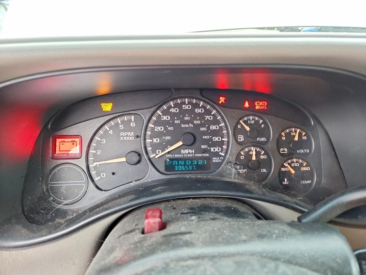 2002 GMC YUKON XL K1500 photo 17