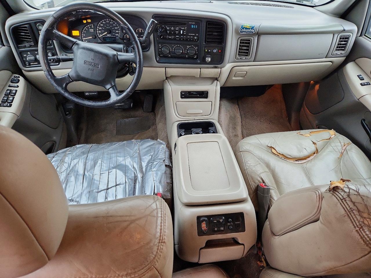 2002 GMC YUKON XL K1500 photo 15