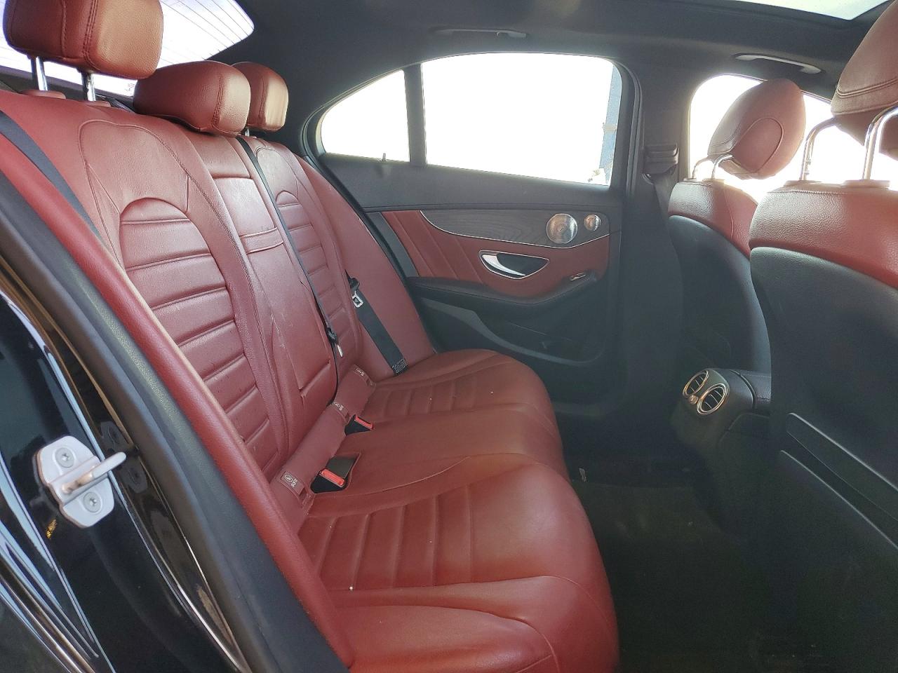 2015 MERCEDES-BENZ C 300 photo 10