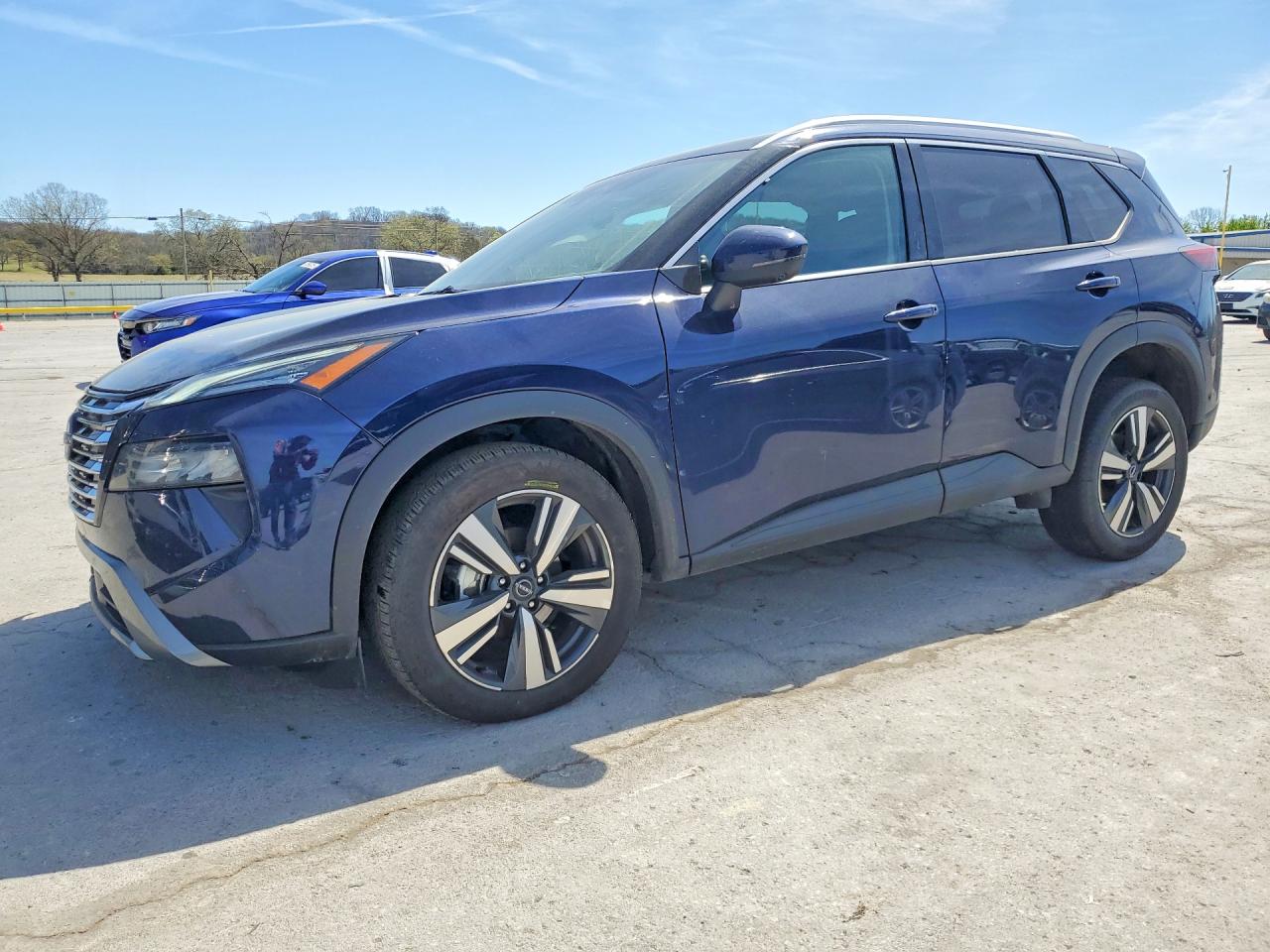 2025 NISSAN ROGUE