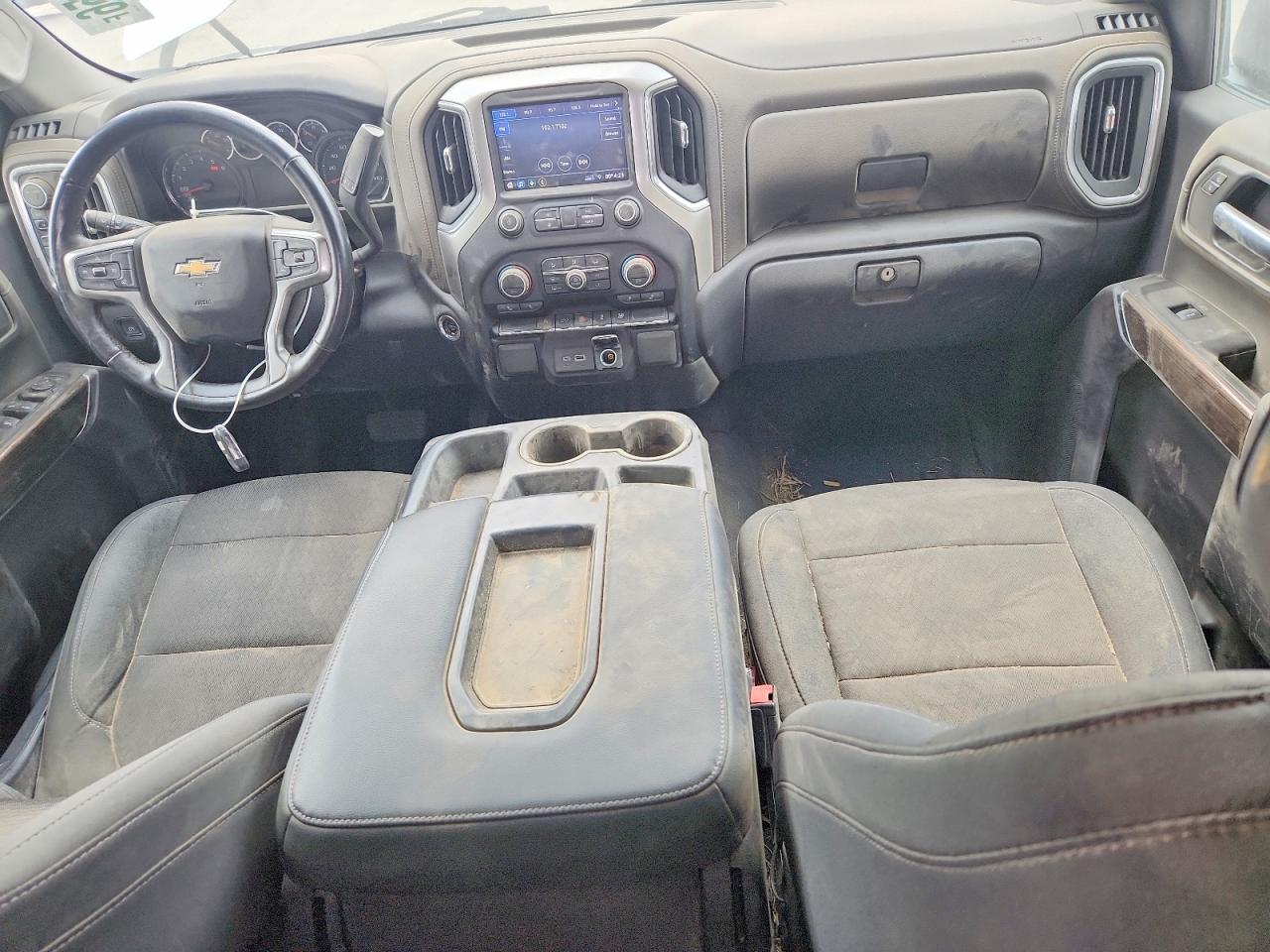 2020 CHEVROLET SILVERADO K1500 LT photo 22