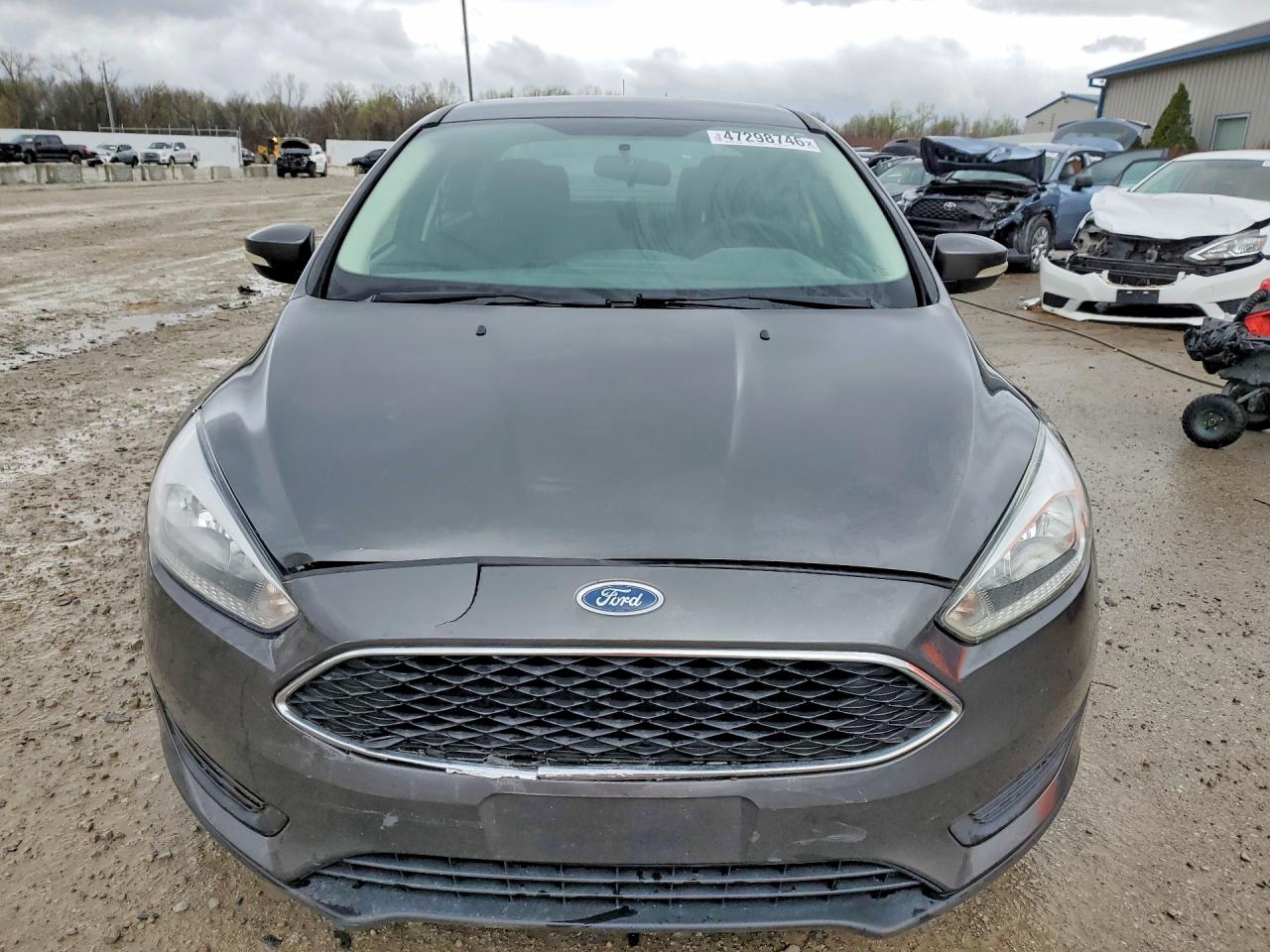 2017 FORD FOCUS SE photo 13
