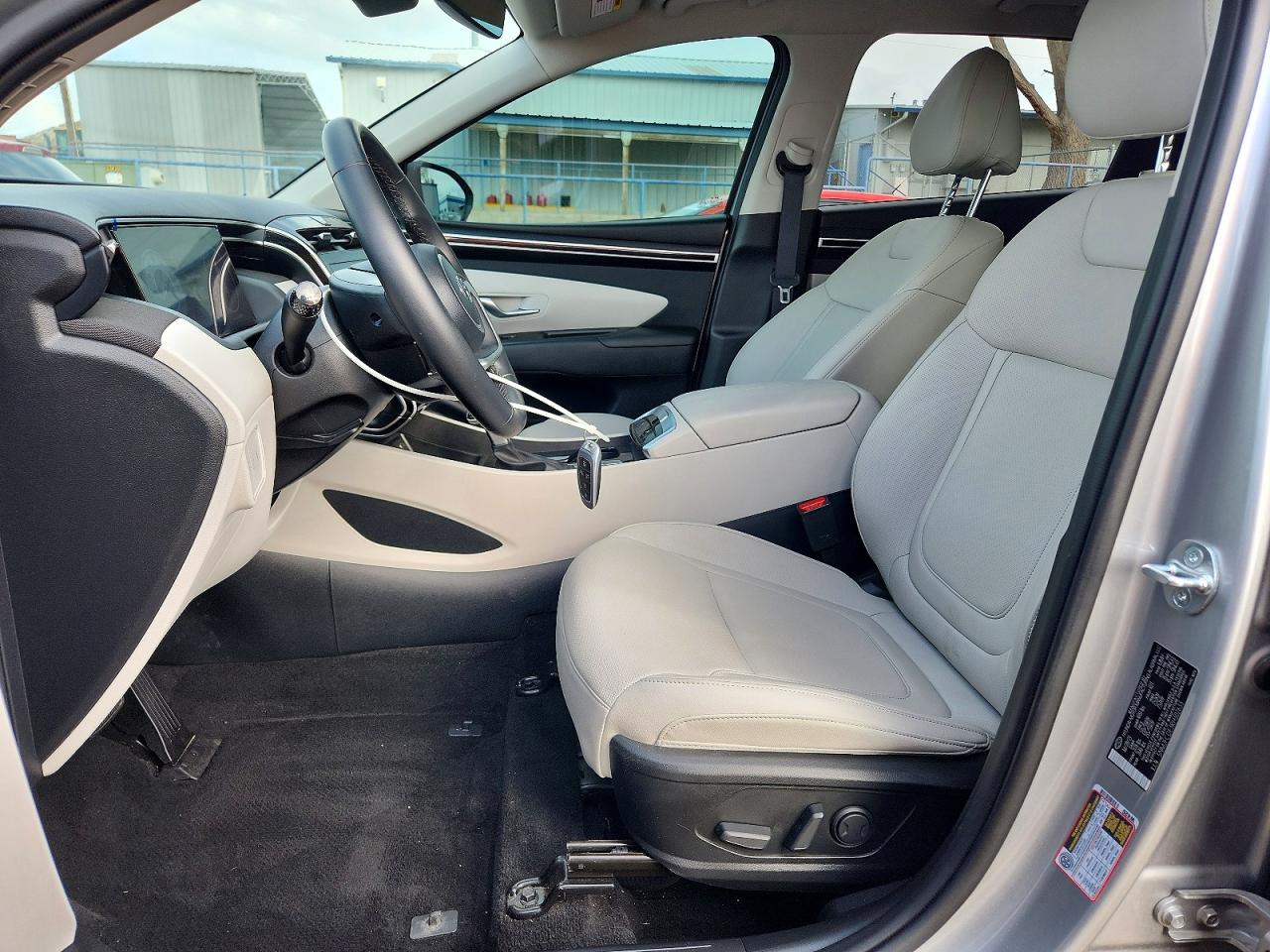 2024 HYUNDAI TUCSON SEL photo 13