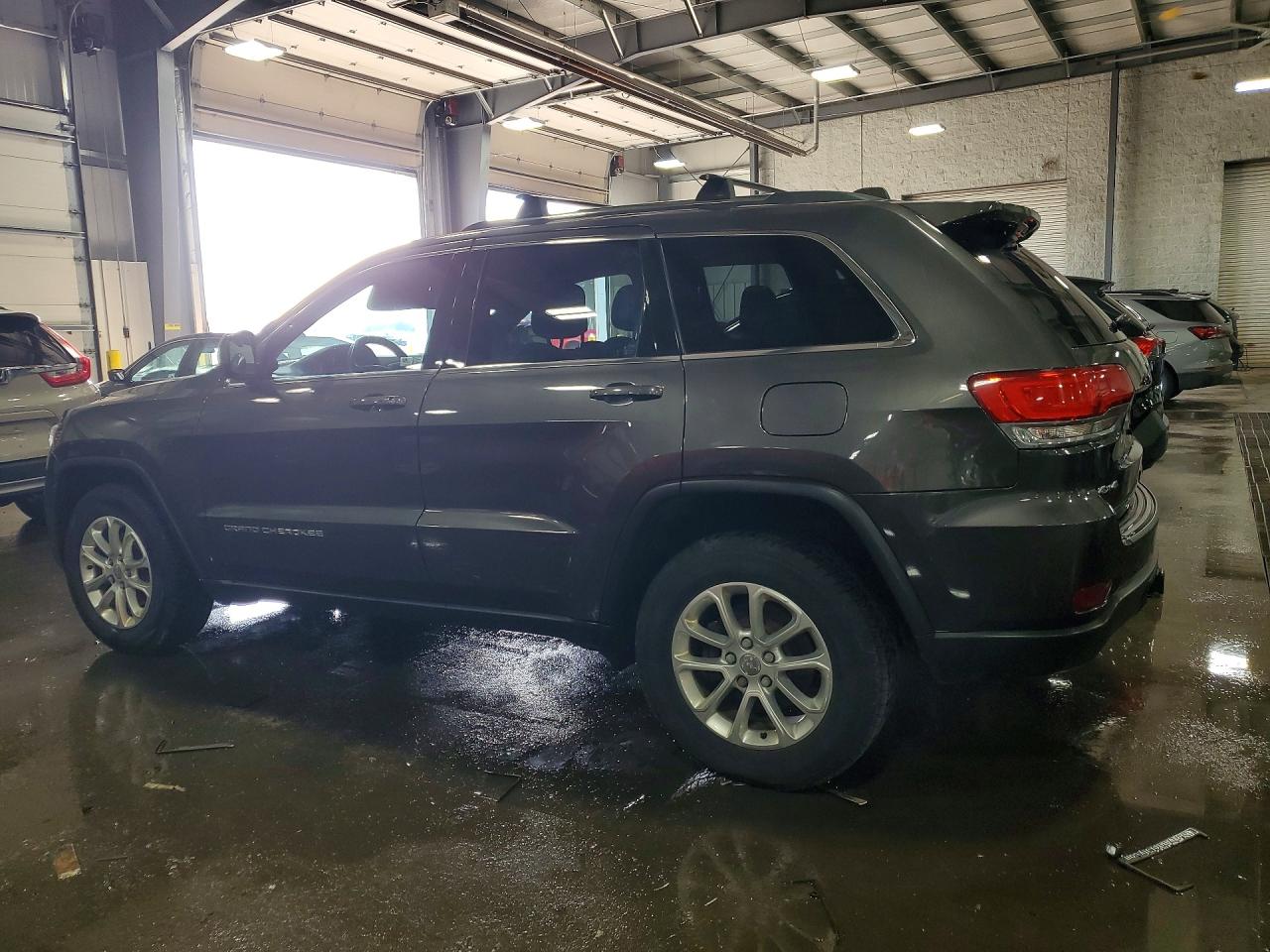 2014 JEEP GRAND CHEROKEE LAREDO photo 2