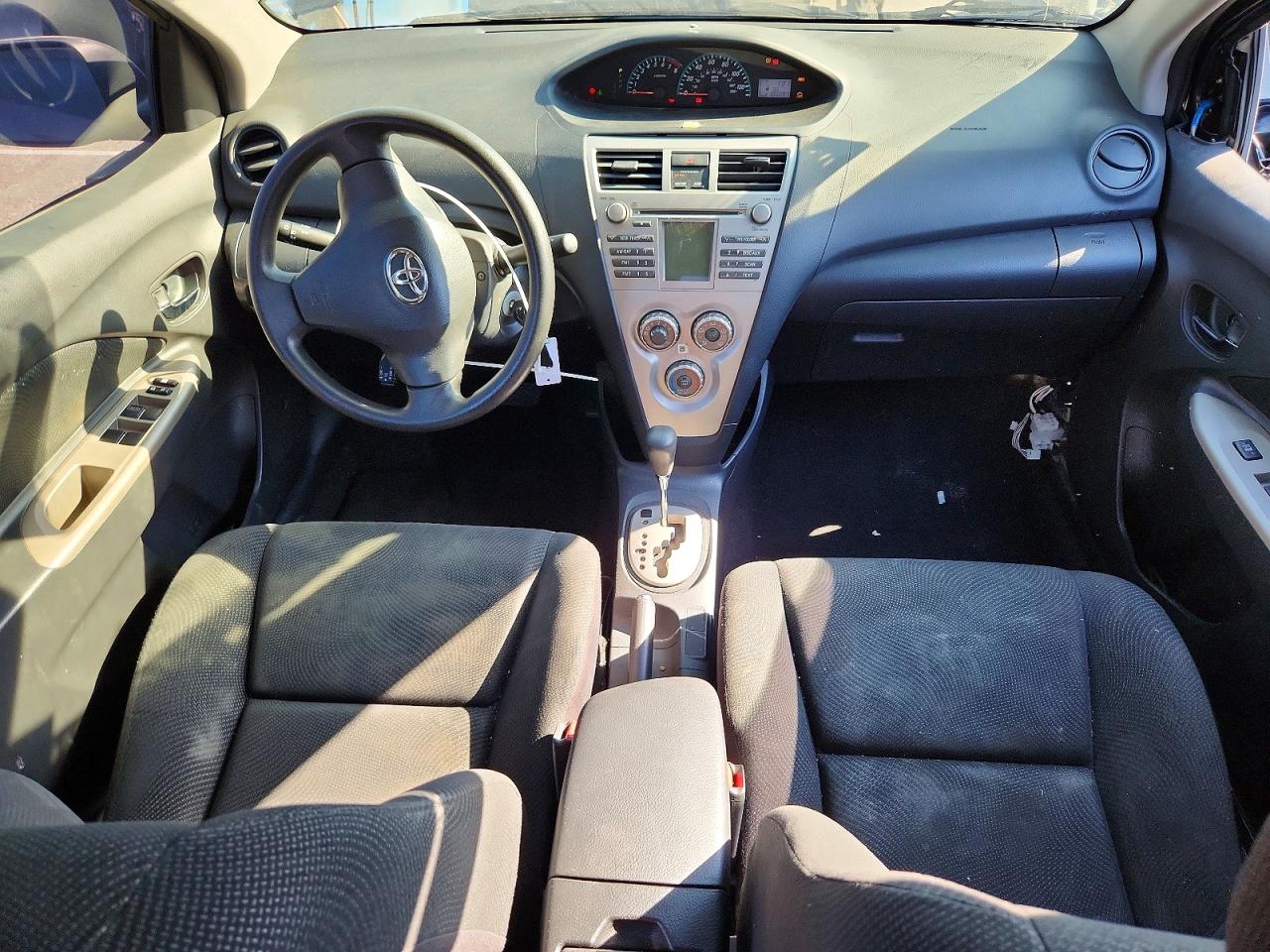 2009 TOYOTA YARIS BASE photo 15