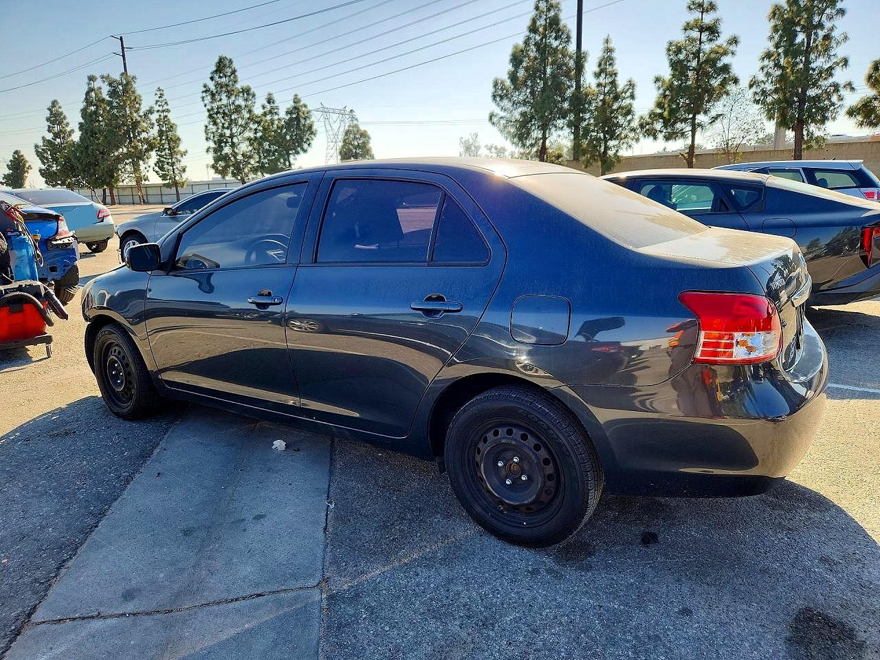 2009 TOYOTA YARIS BASE photo 3