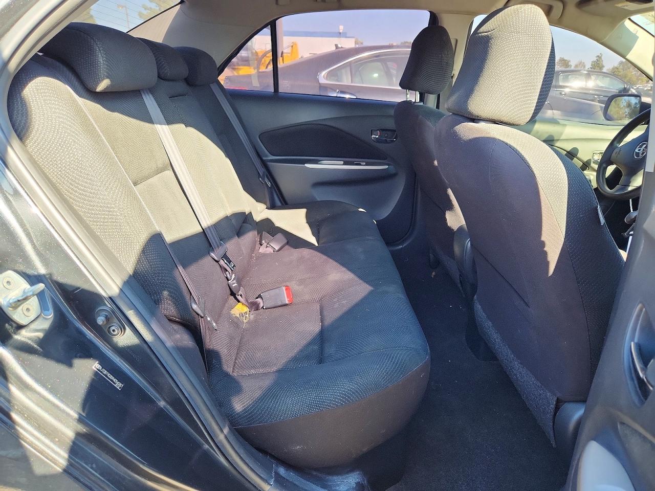 2009 TOYOTA YARIS BASE photo 19