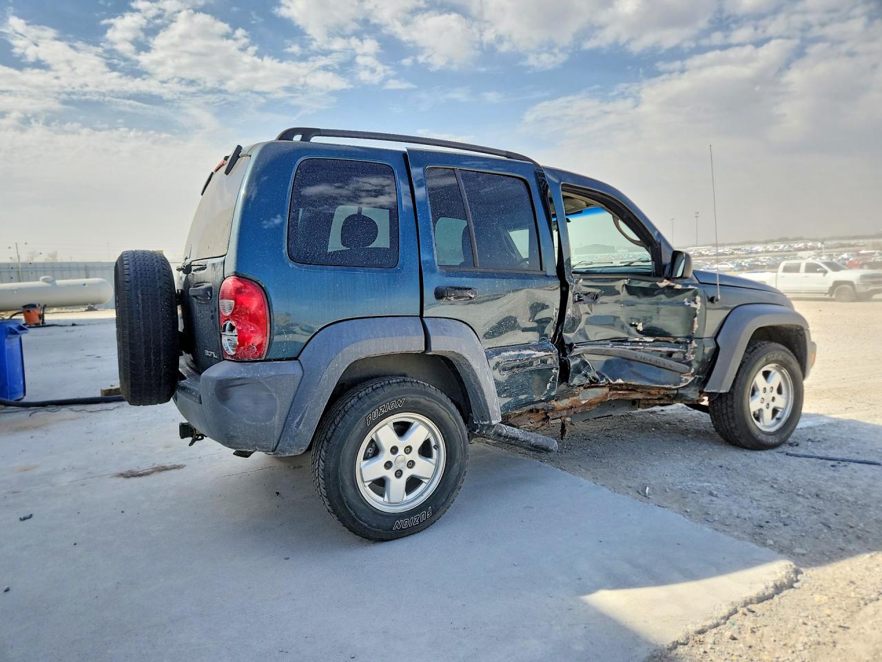 2005 JEEP LIBERTY SPORT photo 5