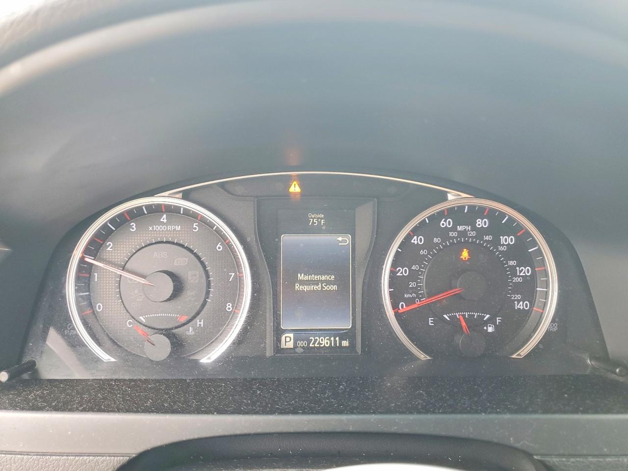 2017 TOYOTA CAMRY SE photo 9