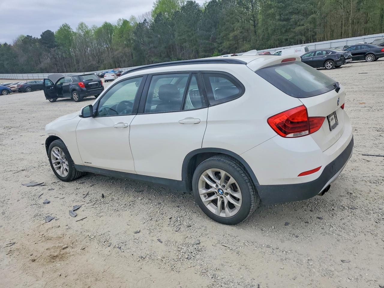 2015 BMW X1 XDRIVE28I photo 2