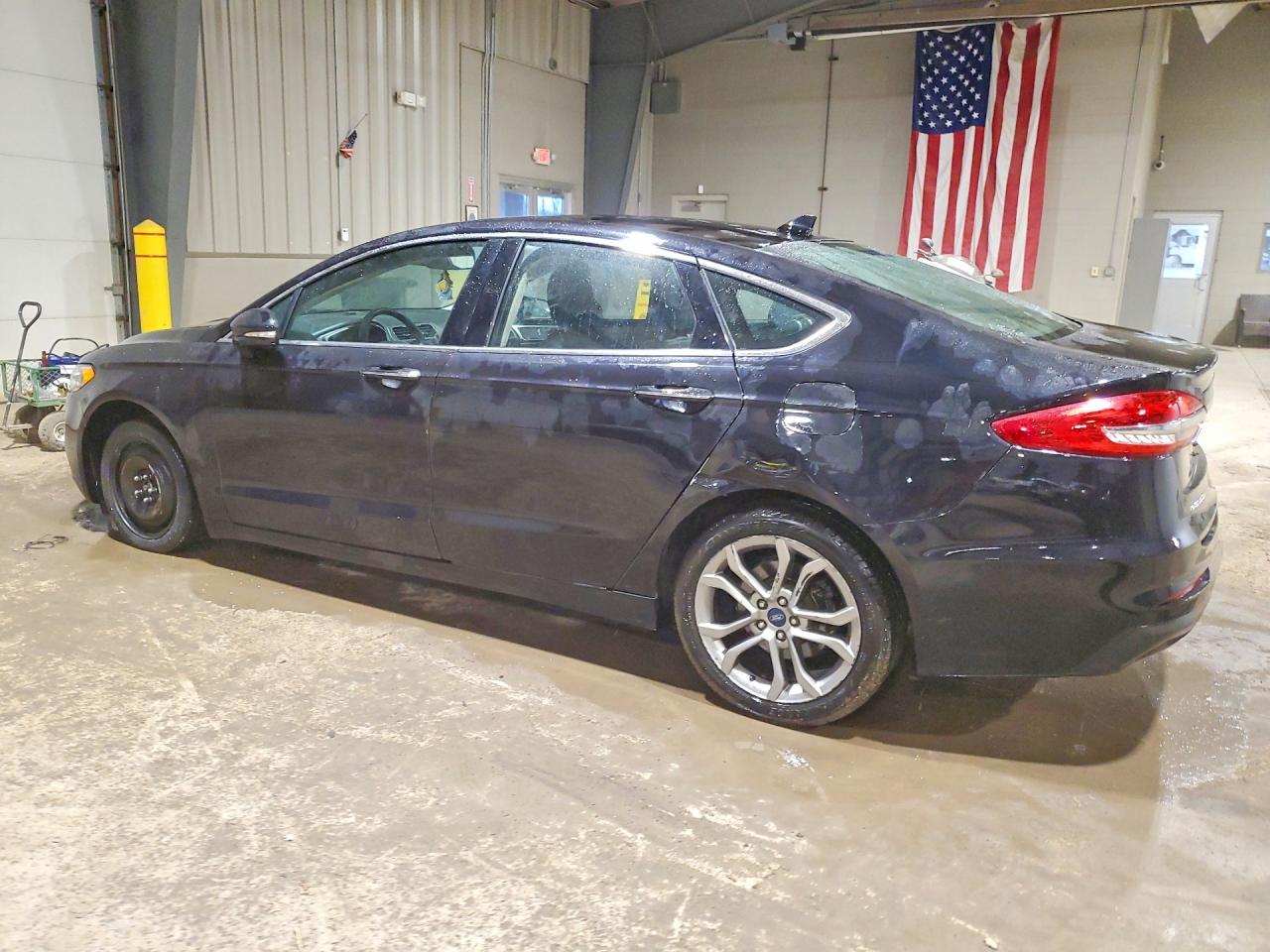 2019 FORD FUSION SEL photo 2