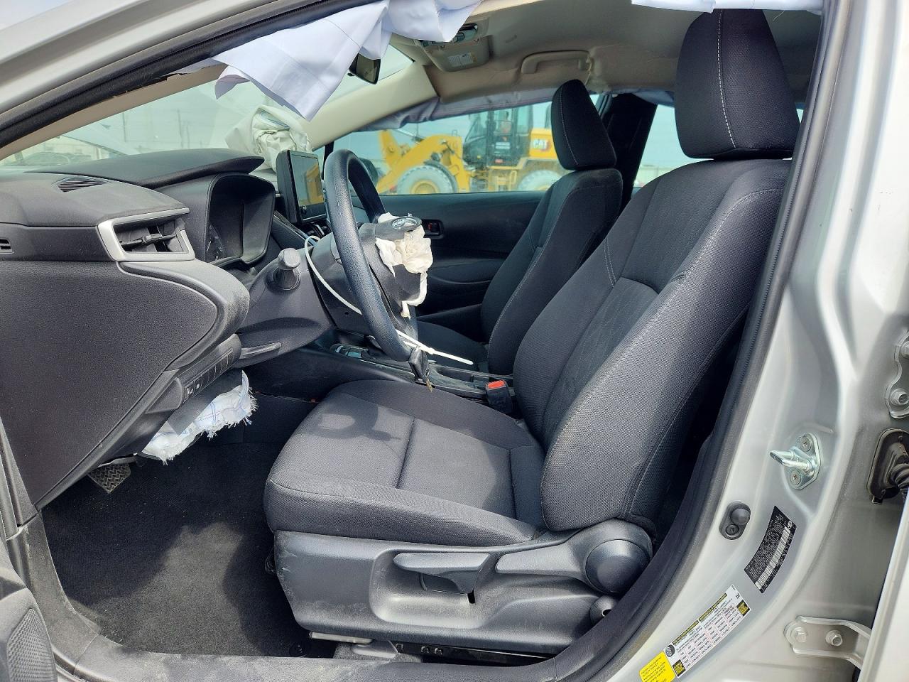 2025 TOYOTA COROLLA LE photo 7