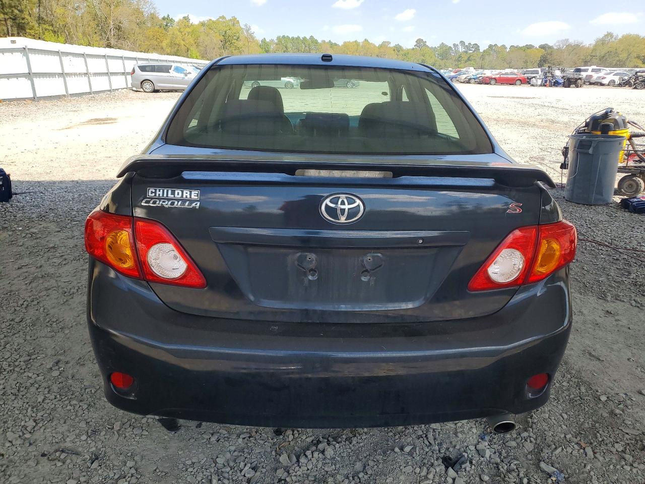 2010 TOYOTA COROLLA S photo 11