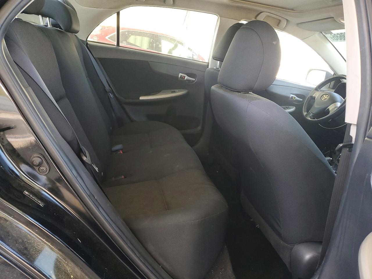 2010 TOYOTA COROLLA S photo 19