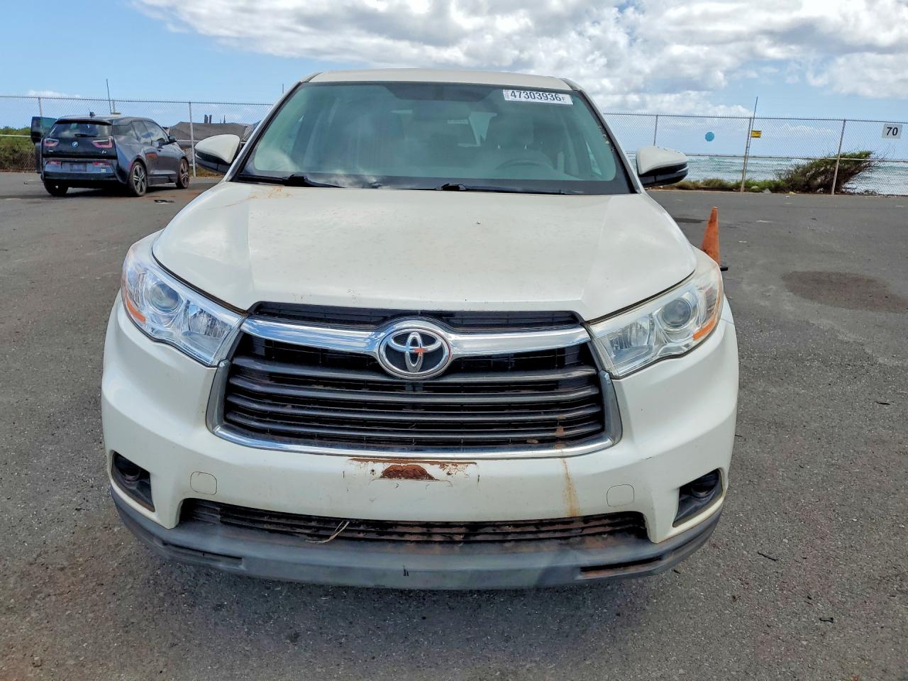2014 TOYOTA HIGHLANDER LE photo 13