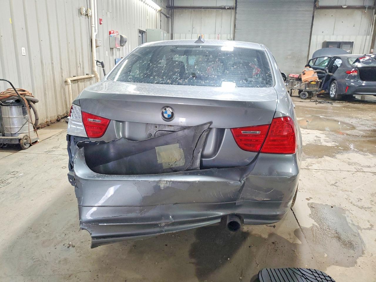 2010 BMW 335 I photo 11