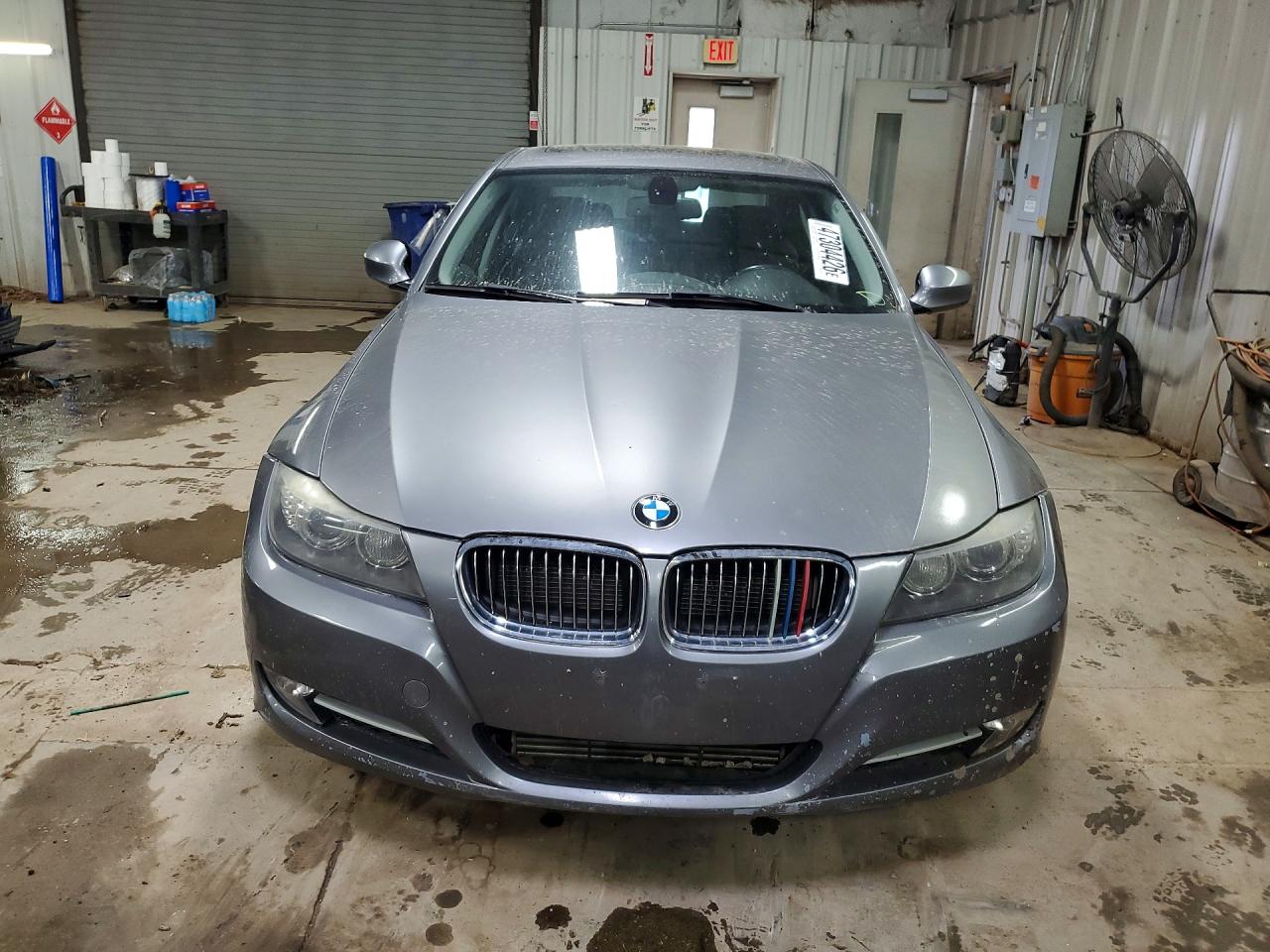 2010 BMW 335 I photo 9