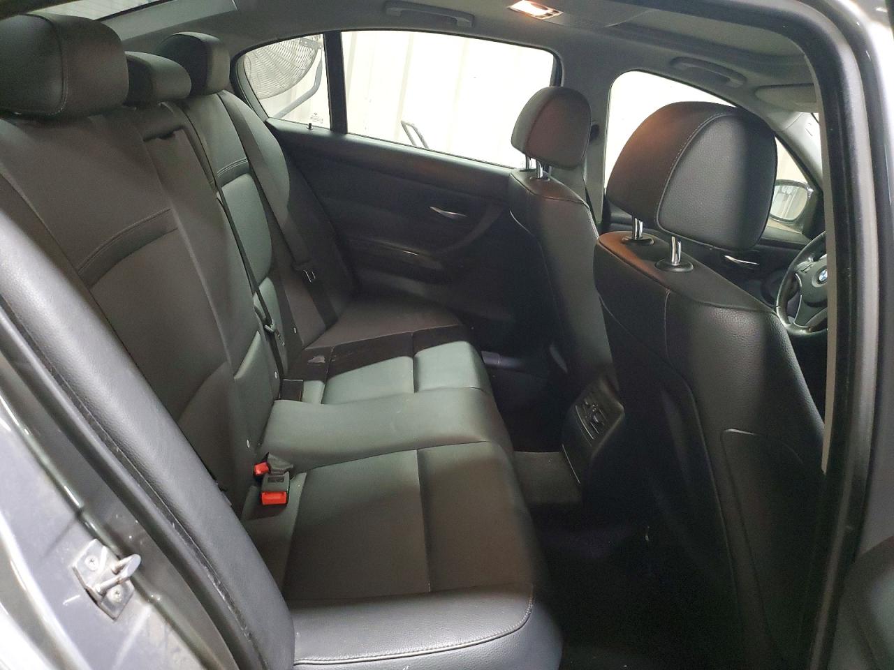 2010 BMW 335 I photo 19