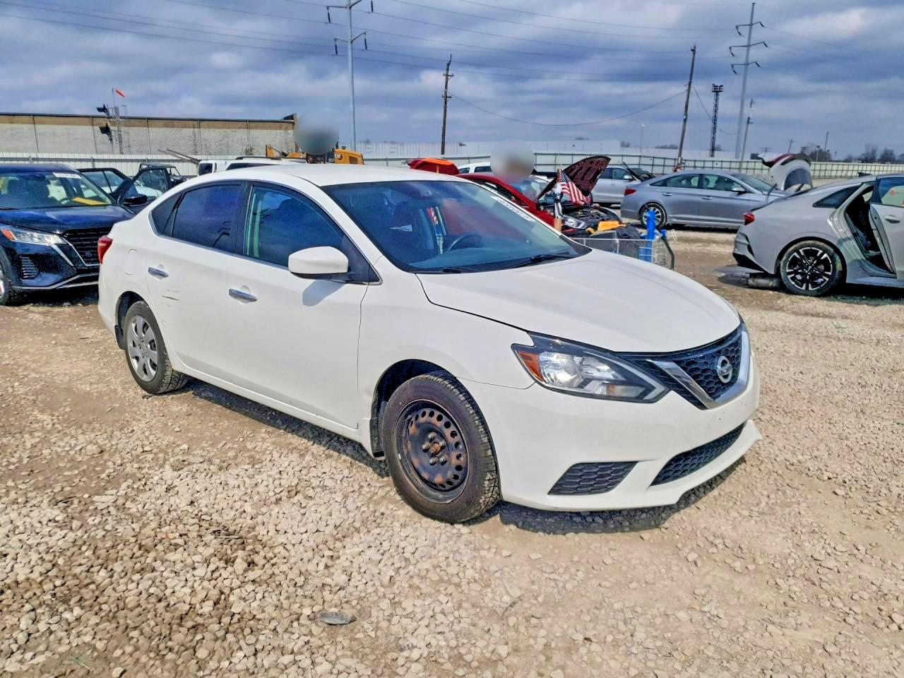 2017 NISSAN SENTRA S photo 4