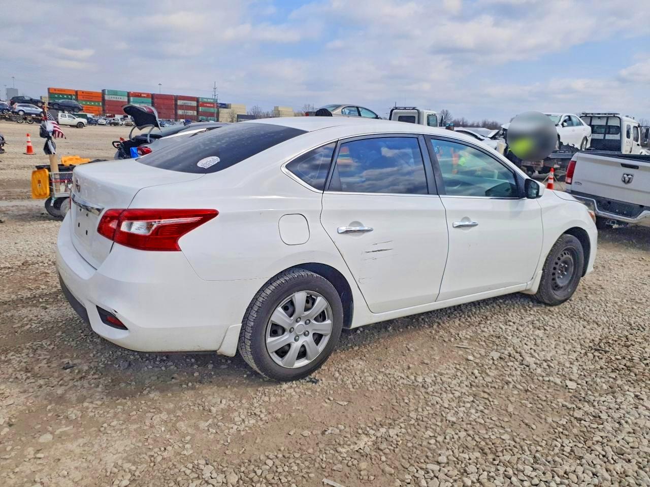 2017 NISSAN SENTRA S photo 3