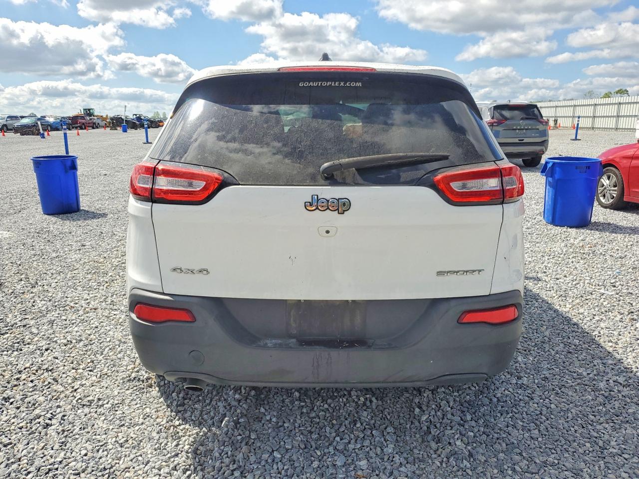 2016 JEEP CHEROKEE SPORT photo 16