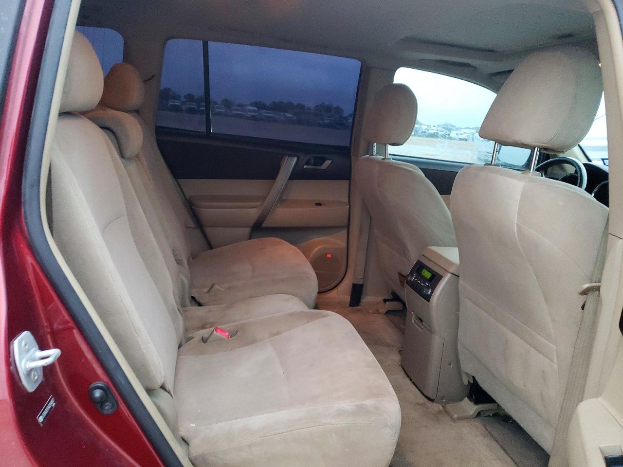 2010 TOYOTA HIGHLANDER SPORT photo 21