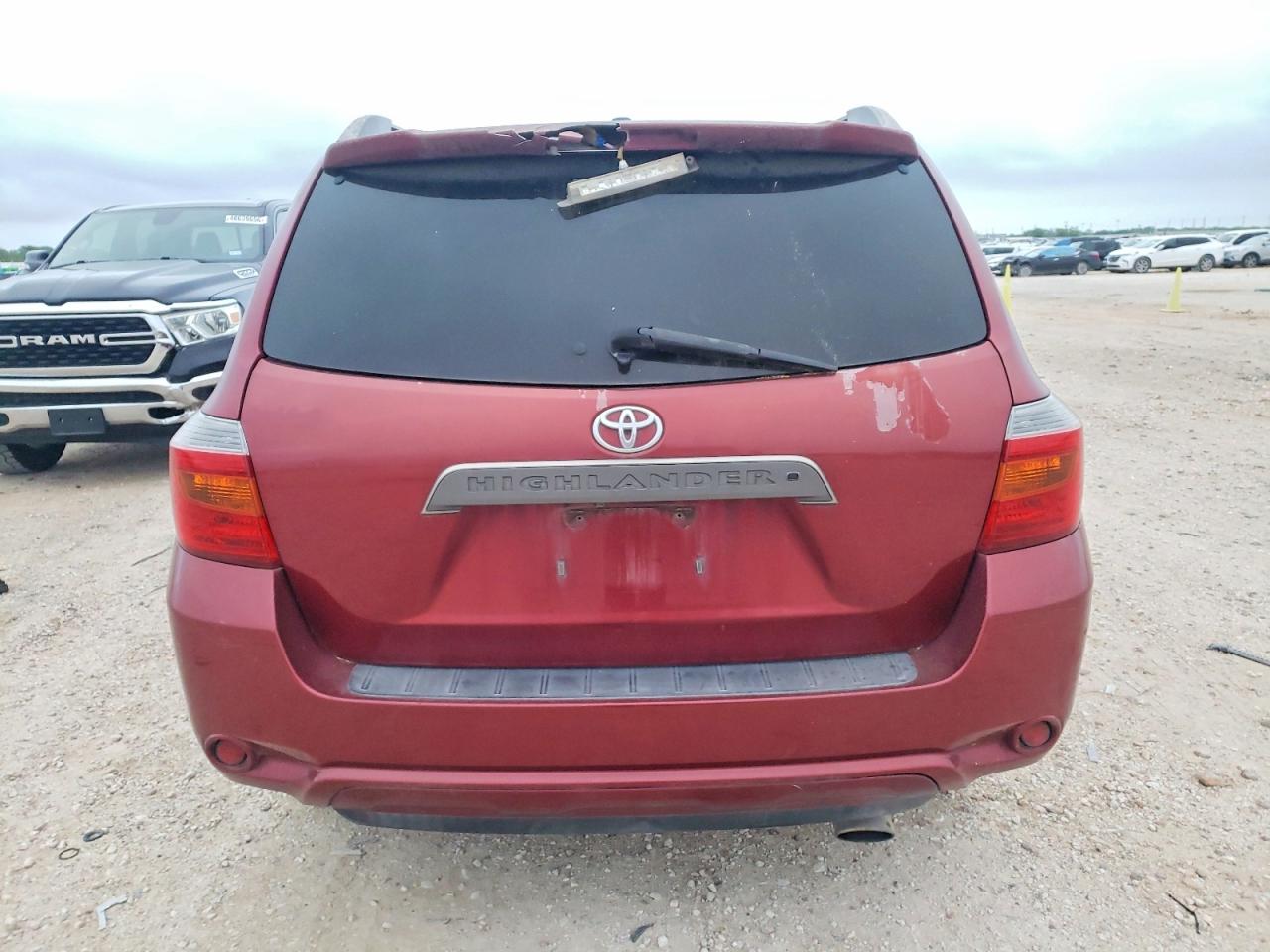 2010 TOYOTA HIGHLANDER SPORT photo 11