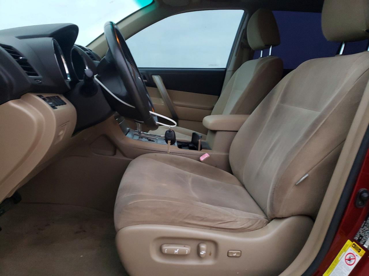2010 TOYOTA HIGHLANDER SPORT photo 13