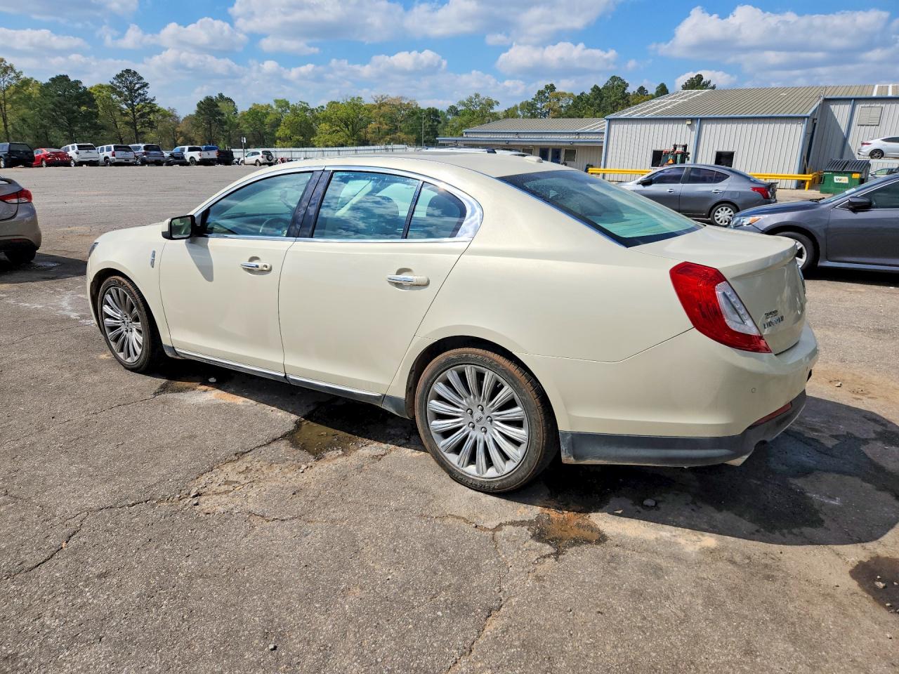 2014 LINCOLN MKS photo 3