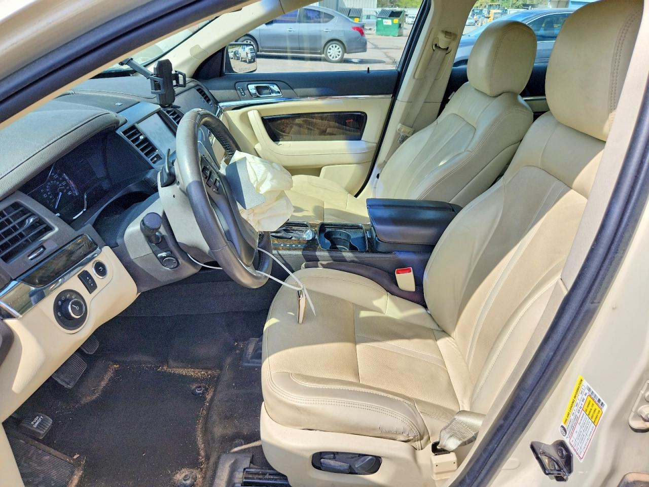 2014 LINCOLN MKS photo 13