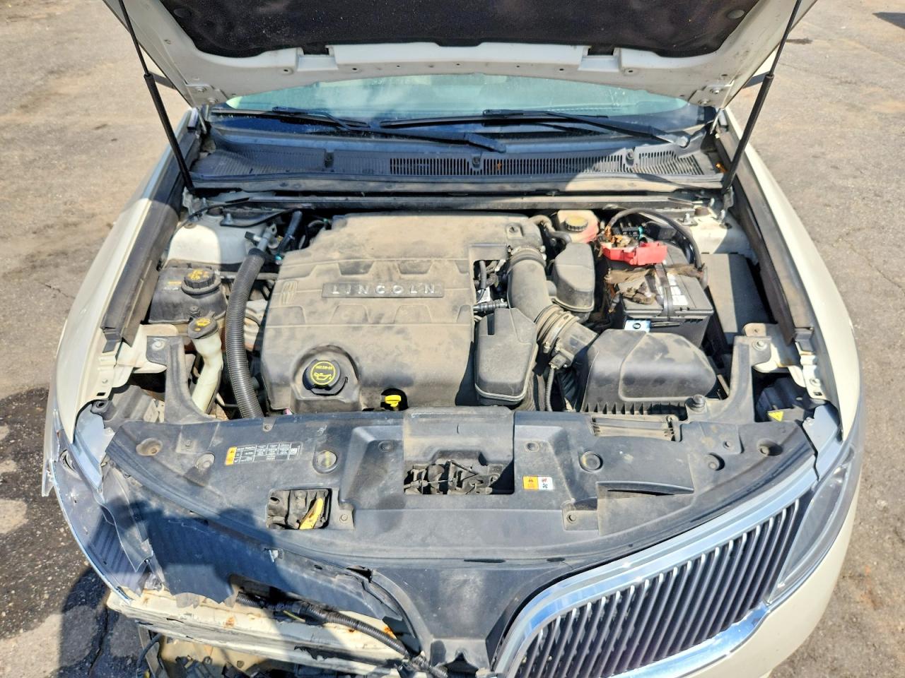 2014 LINCOLN MKS photo 21