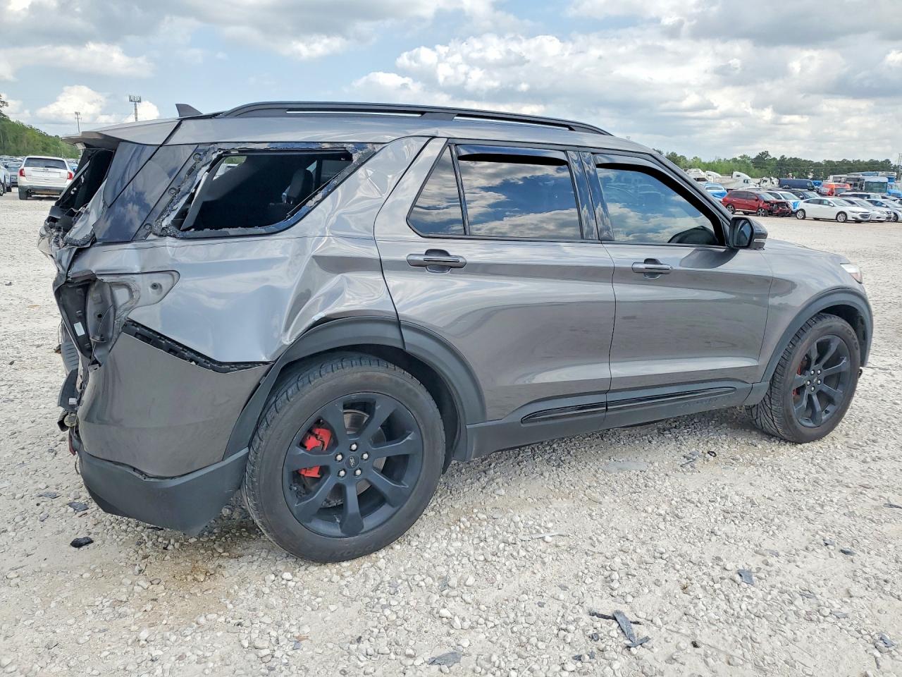 2021 FORD EXPLORER ST photo 5
