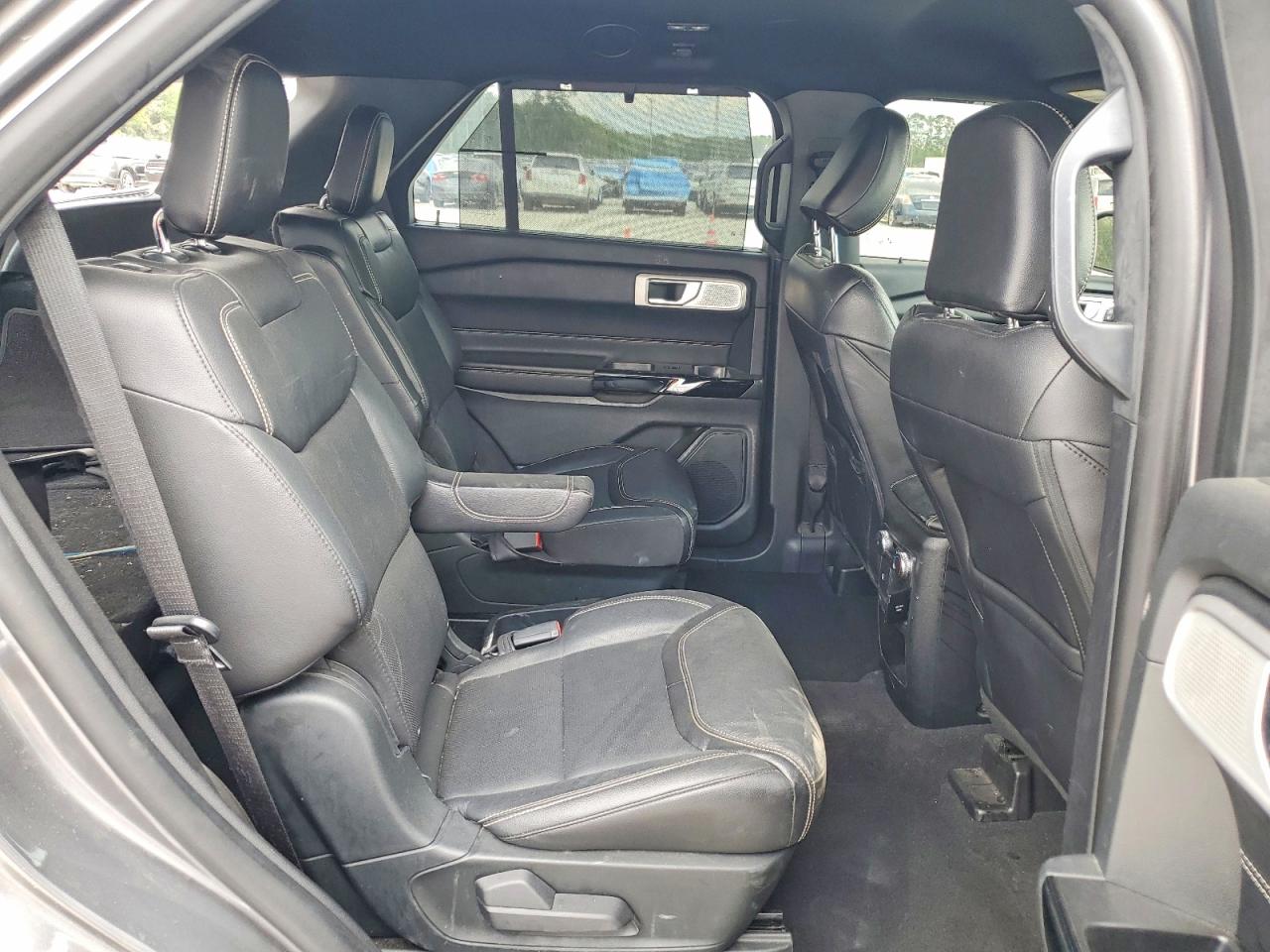 2021 FORD EXPLORER ST photo 21