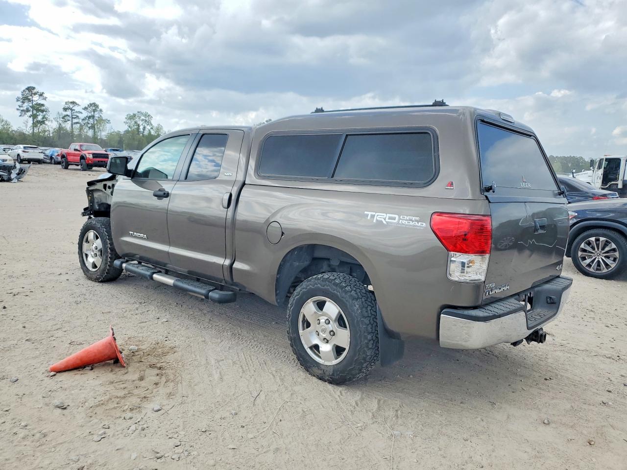 2010 TOYOTA TUNDRA GRADE photo 2