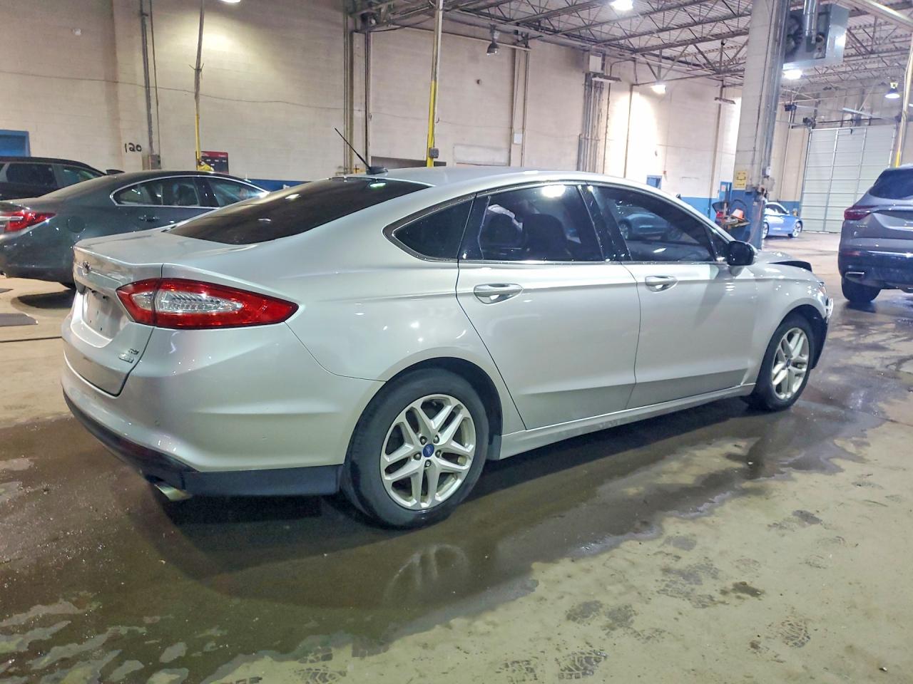 2013 FORD FUSION SE photo 3