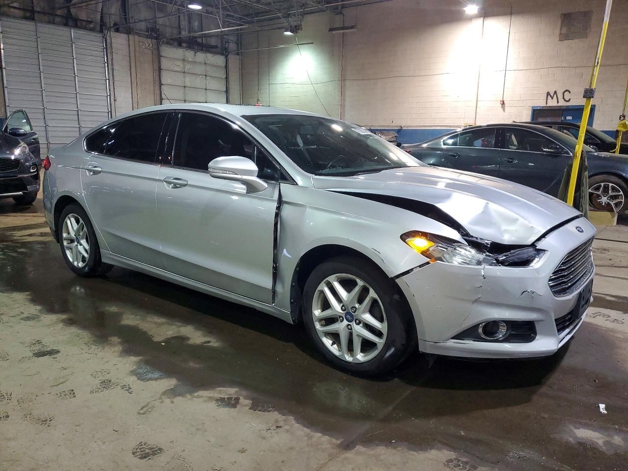 2013 FORD FUSION SE photo 4
