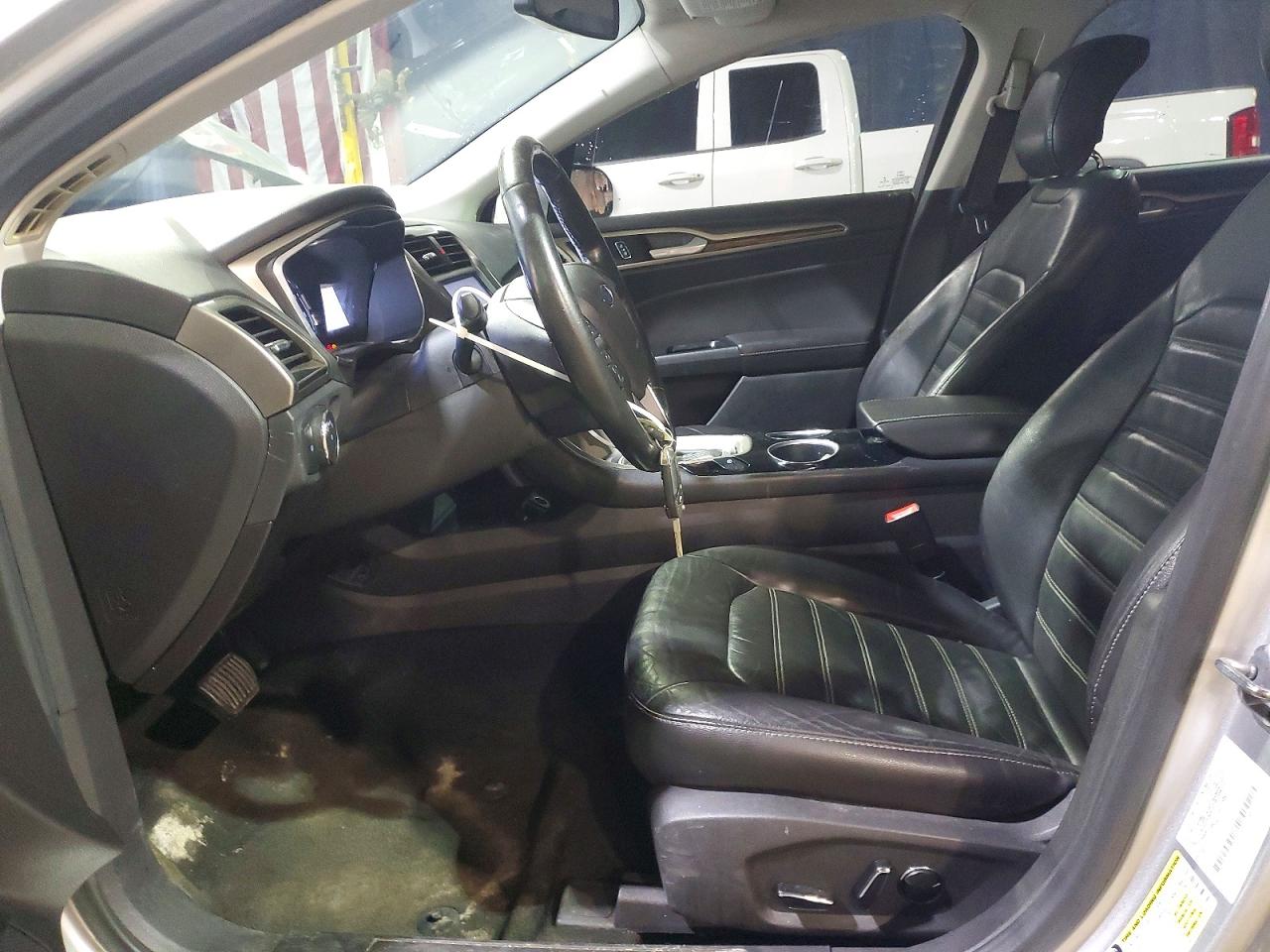 2013 FORD FUSION SE photo 7