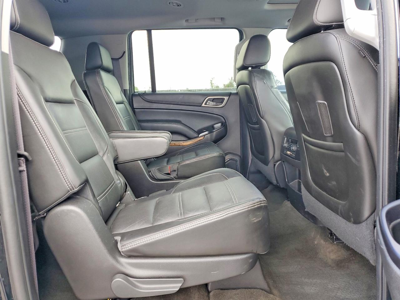 2015 GMC YUKON XL DENALI photo 21