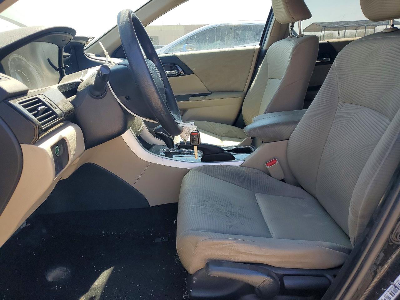 2016 HONDA ACCORD LX photo 13